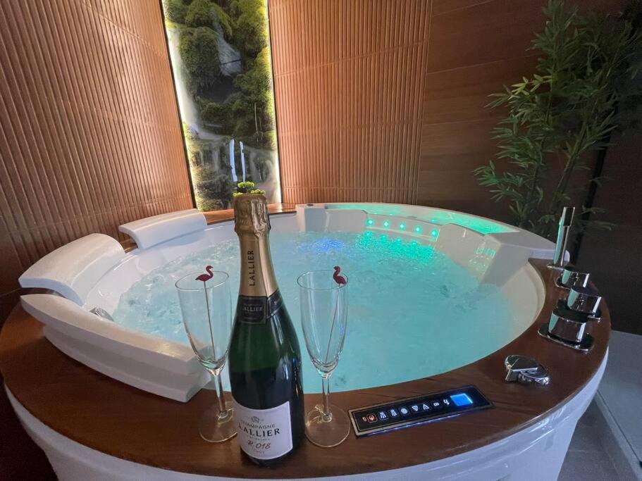 Esprit Bali ....Love Spa, Sauna De Luxe A Mulhouse Kültér fotó